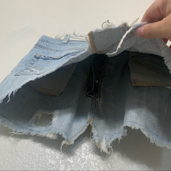 Levi distressed jean skirt size 11 - Picture 8 of 10